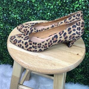 Cheetah‎ print suede kitten heel